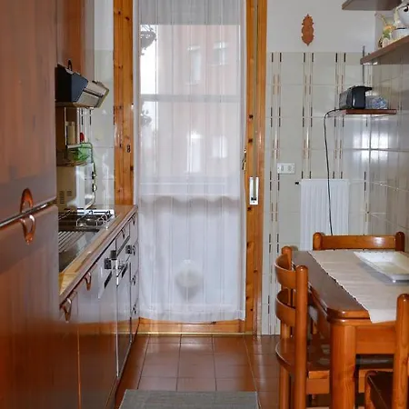 Bed & Breakfast Single Garden View